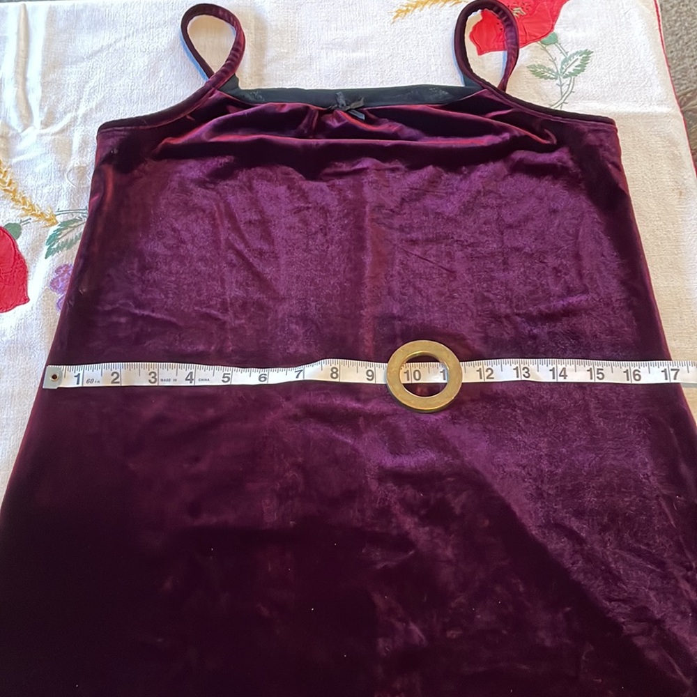 Velvet burgundy mini dress. - Picture 8 of 9